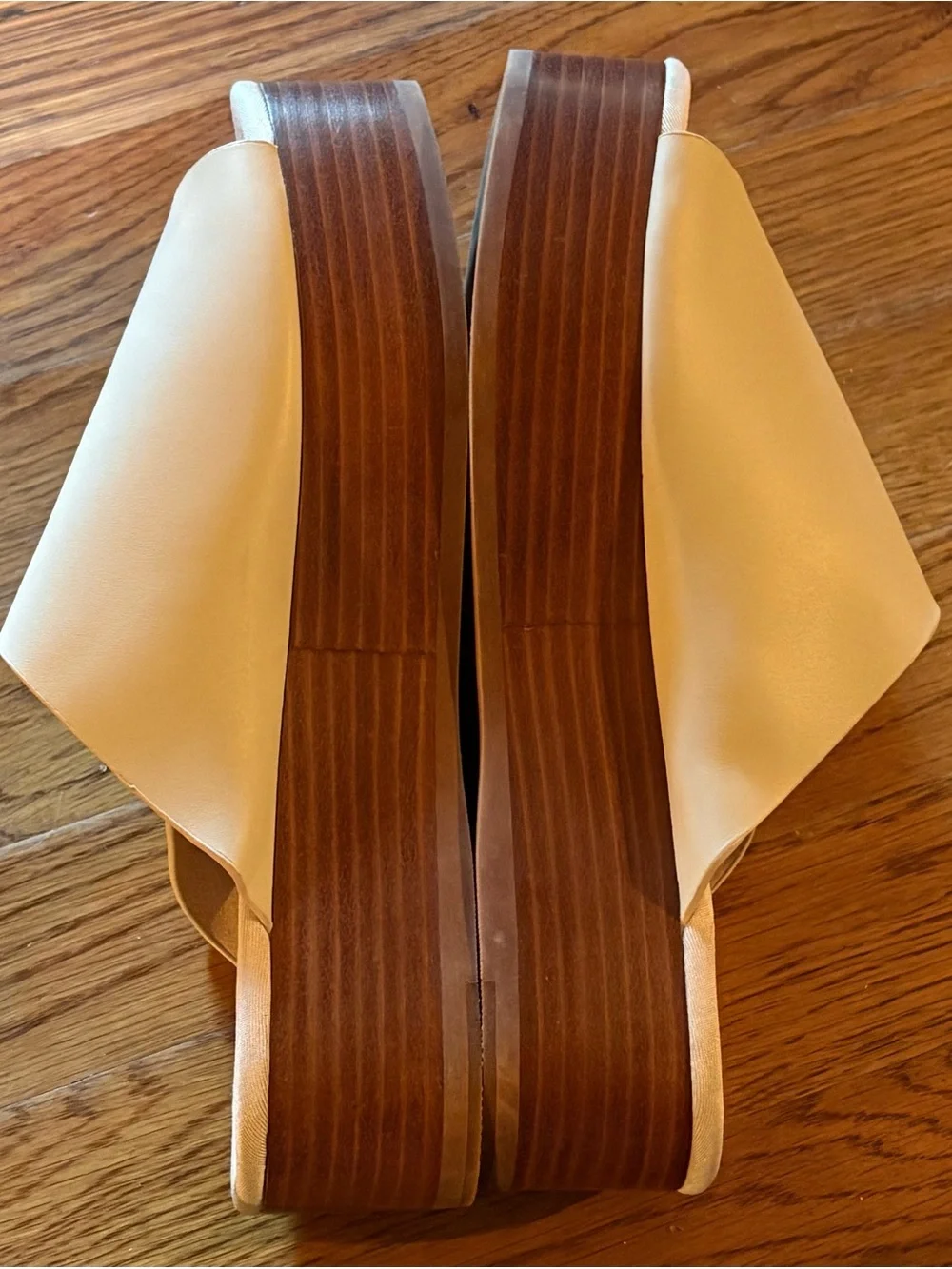 Kelsi Dagger Dover Shell Platform Sandals, Size 7, NWOT